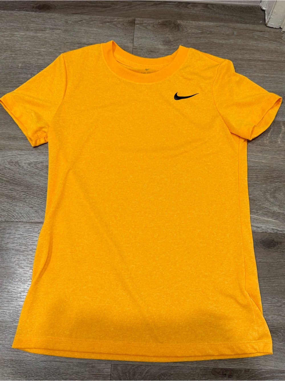 Nike boys shirt